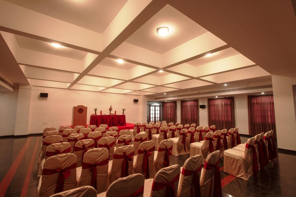 Hotel Bonsejour Пондичерри Экстерьер фото