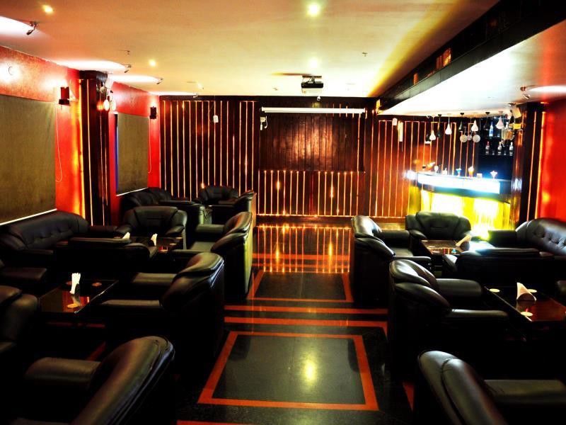 Hotel Bonsejour Пондичерри Экстерьер фото